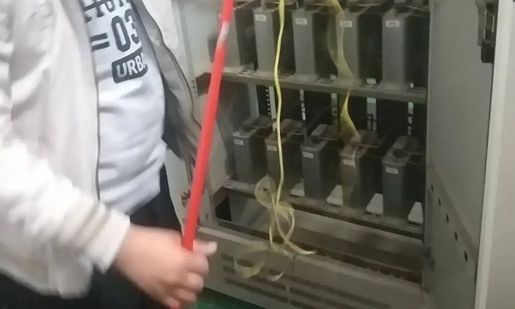 補償柜更換并聯電容器要注意的3個問題