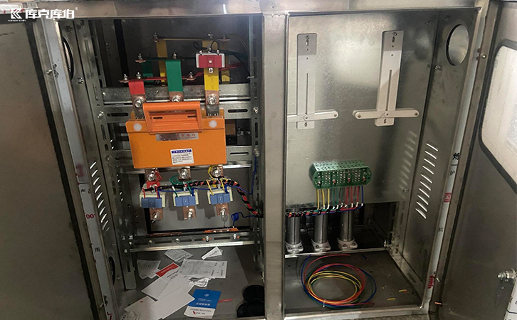 動(dòng)態(tài)無功補(bǔ)償裝置