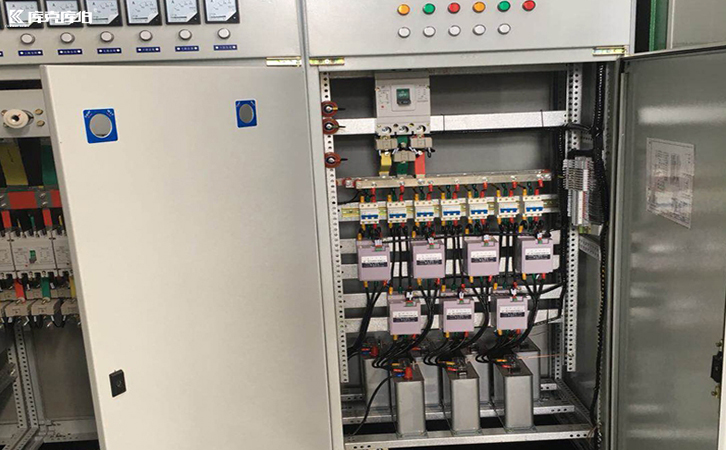 無功補(bǔ)償控制器