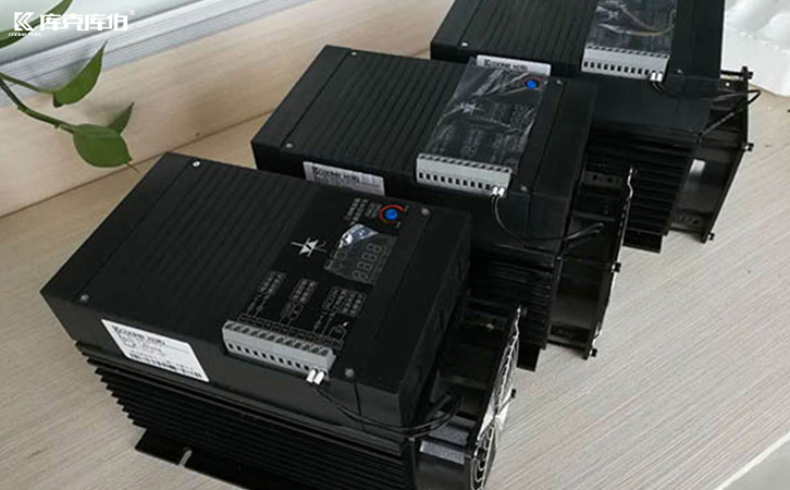 晶閘管投切開關(guān)