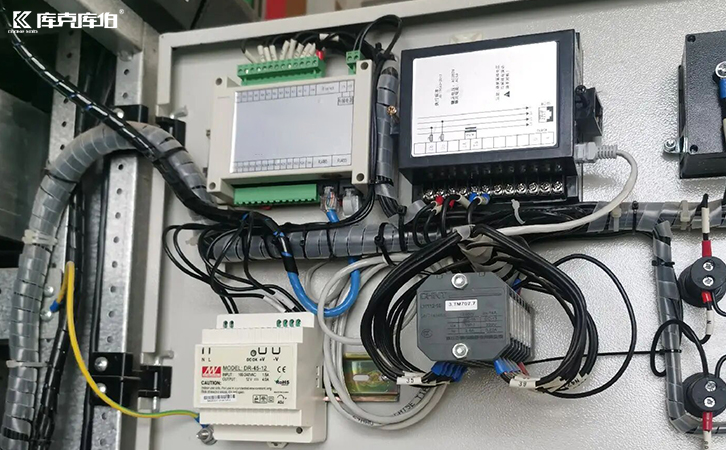 無(wú)功補(bǔ)償控制器
