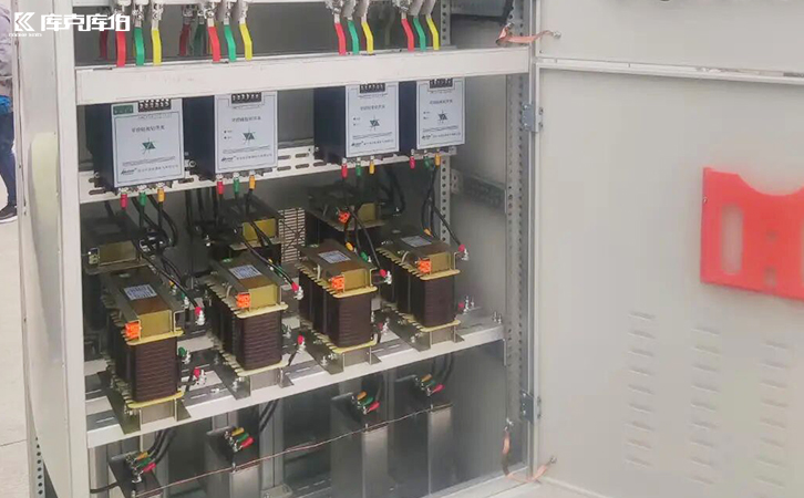 晶閘管投切開關